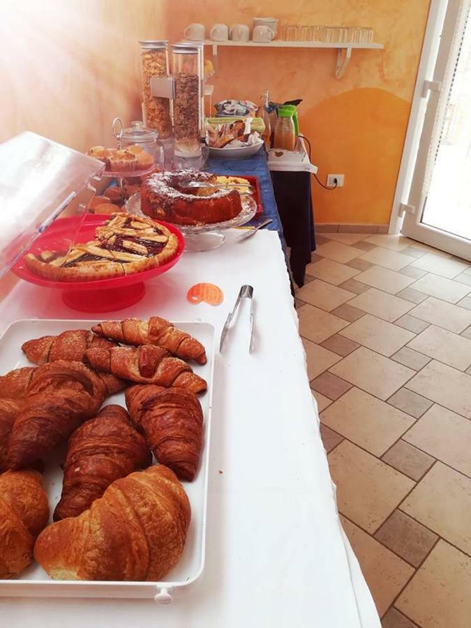 Zio Tonino Acomodação com café da manhã Termoli Exterior foto